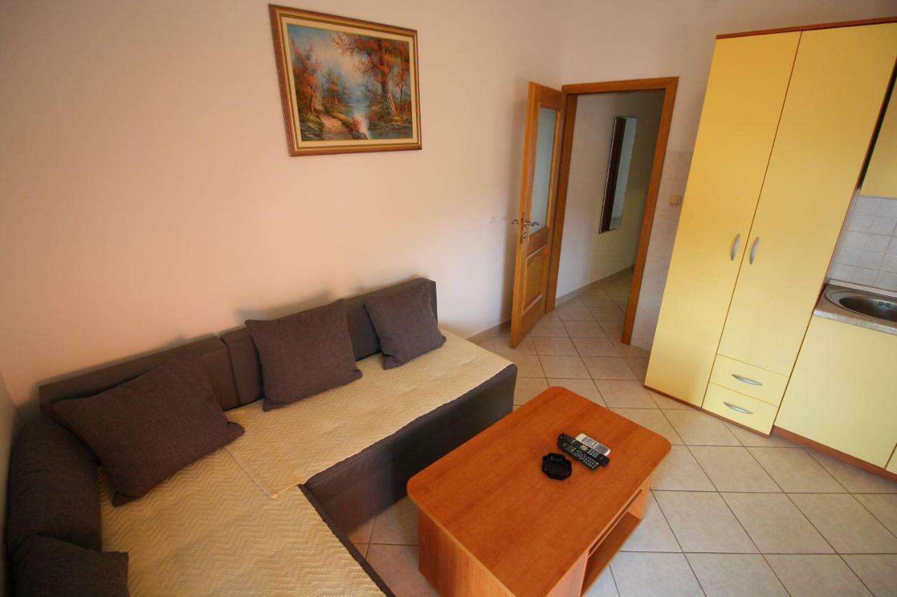 Apartments Knezovic Gradac  Exterior foto