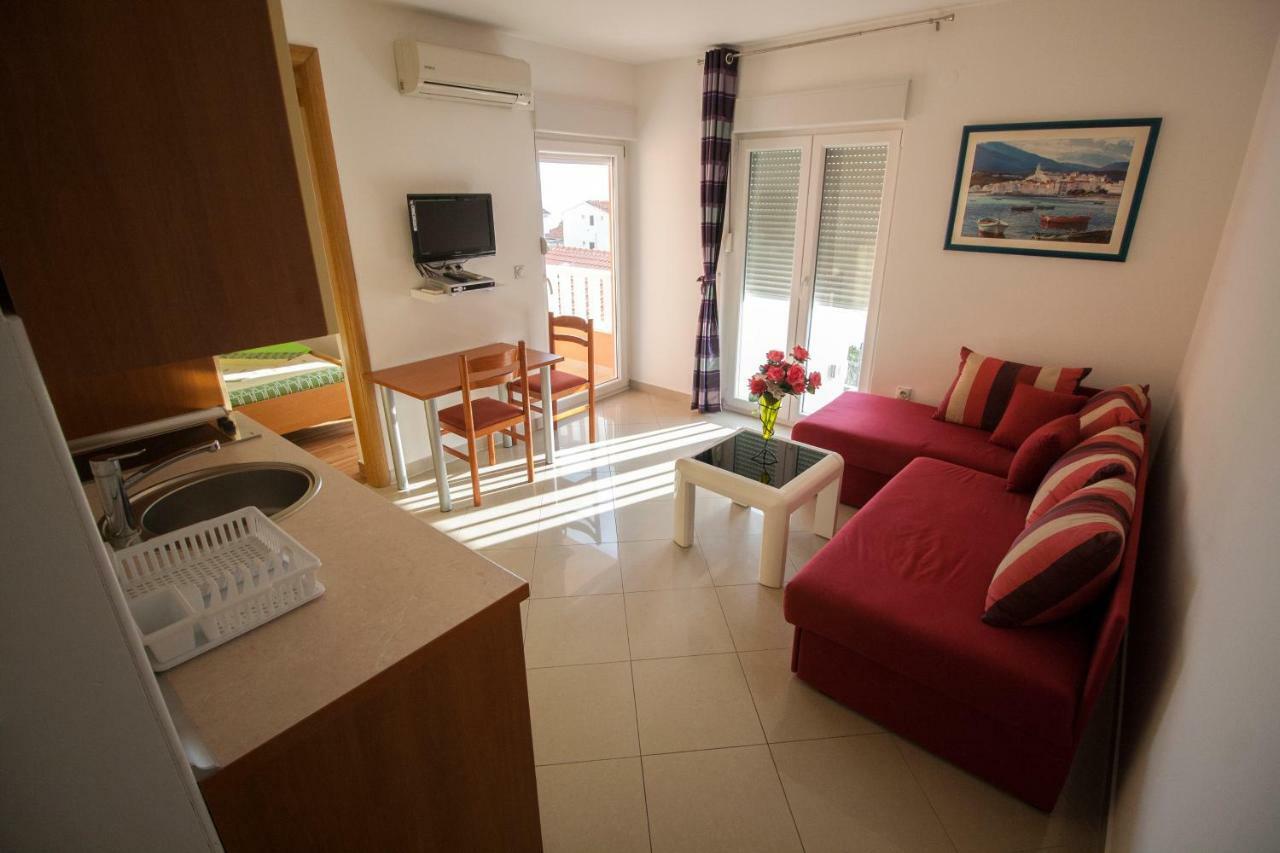 Apartments Knezovic Gradac  Exterior foto