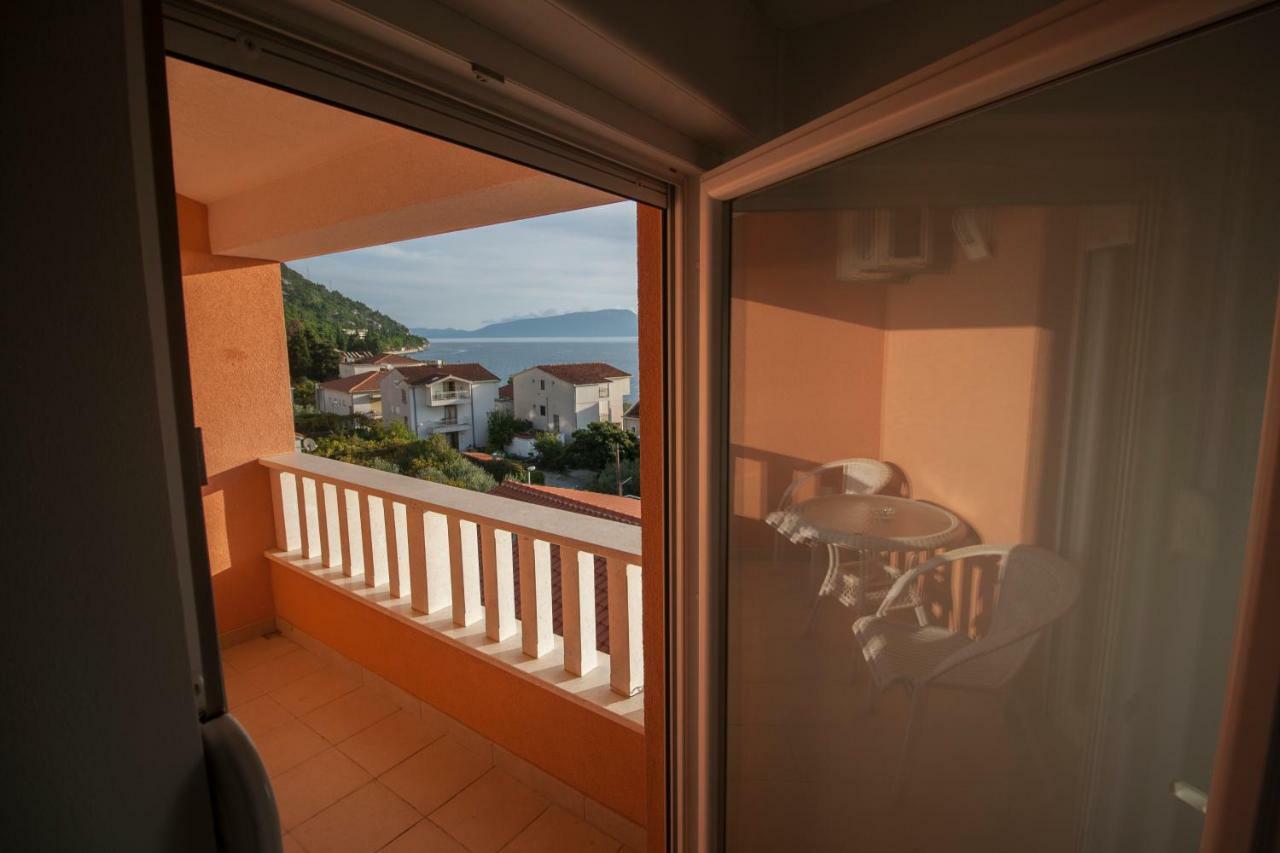 Apartments Knezovic Gradac  Exterior foto